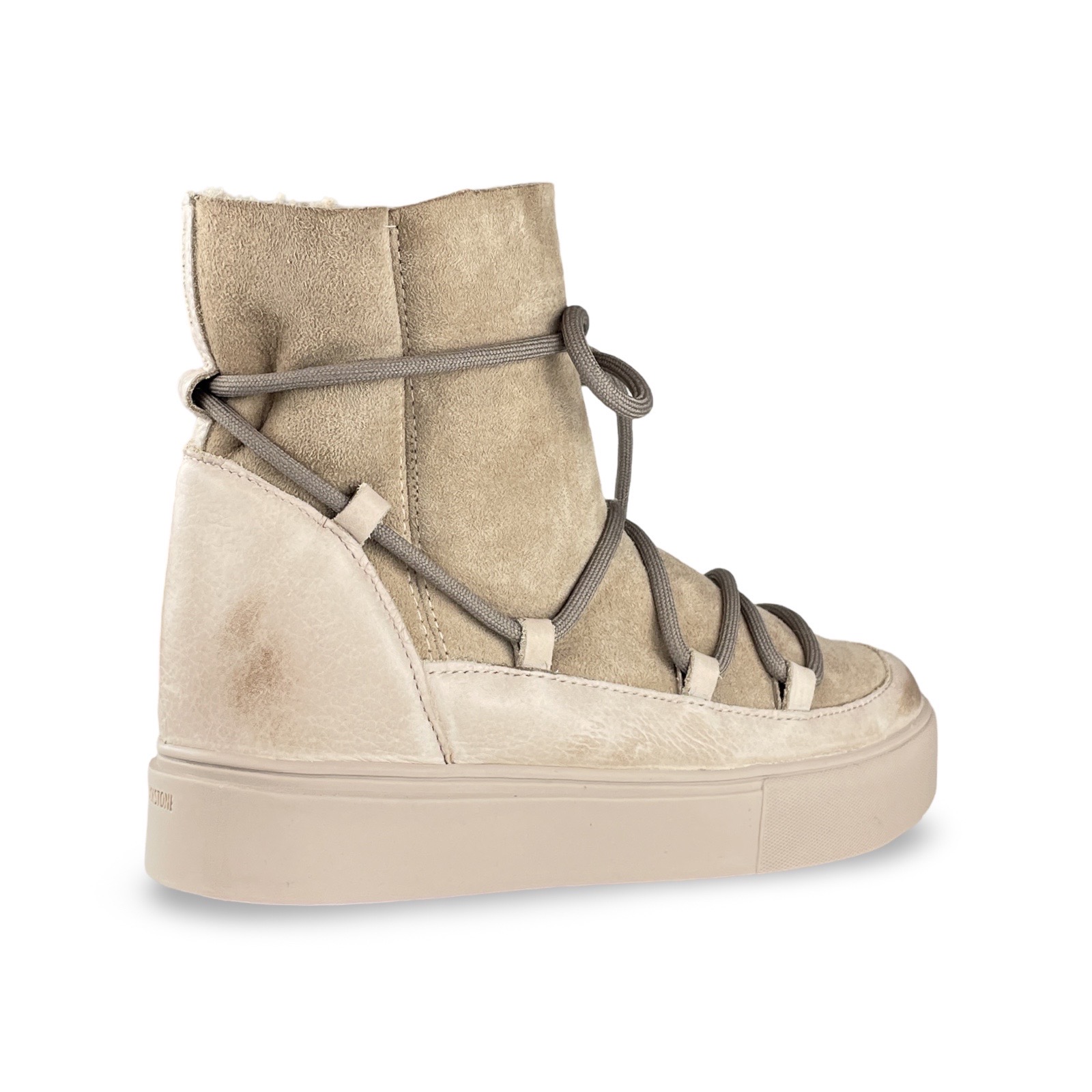 Blackstone CL216 Boot Sermeq Uki Nude
