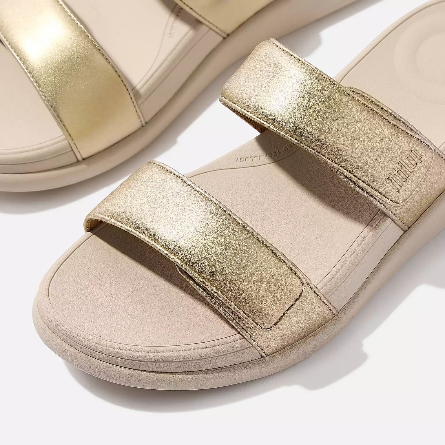 FitFlop IW2 Slipper F-Mode Go Ajustable Flatform Two-Bar Platino