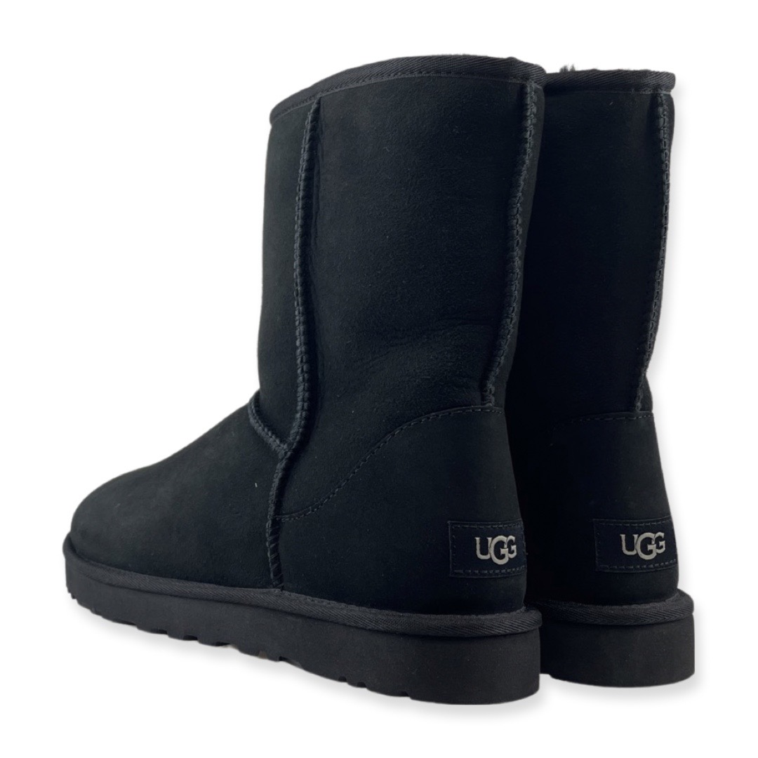 UGG 5800 Enkellaars Classic Short Black