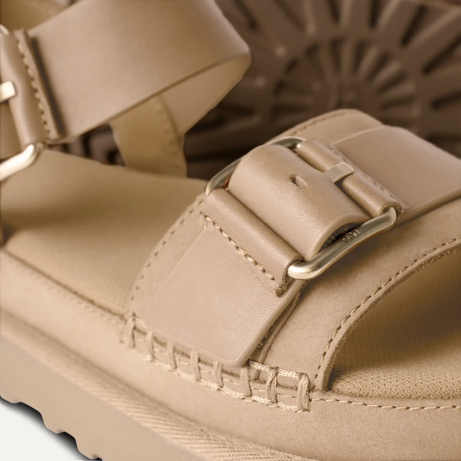 UGG 1167392 Sandaal Goldenstar Villa Mustard Seed