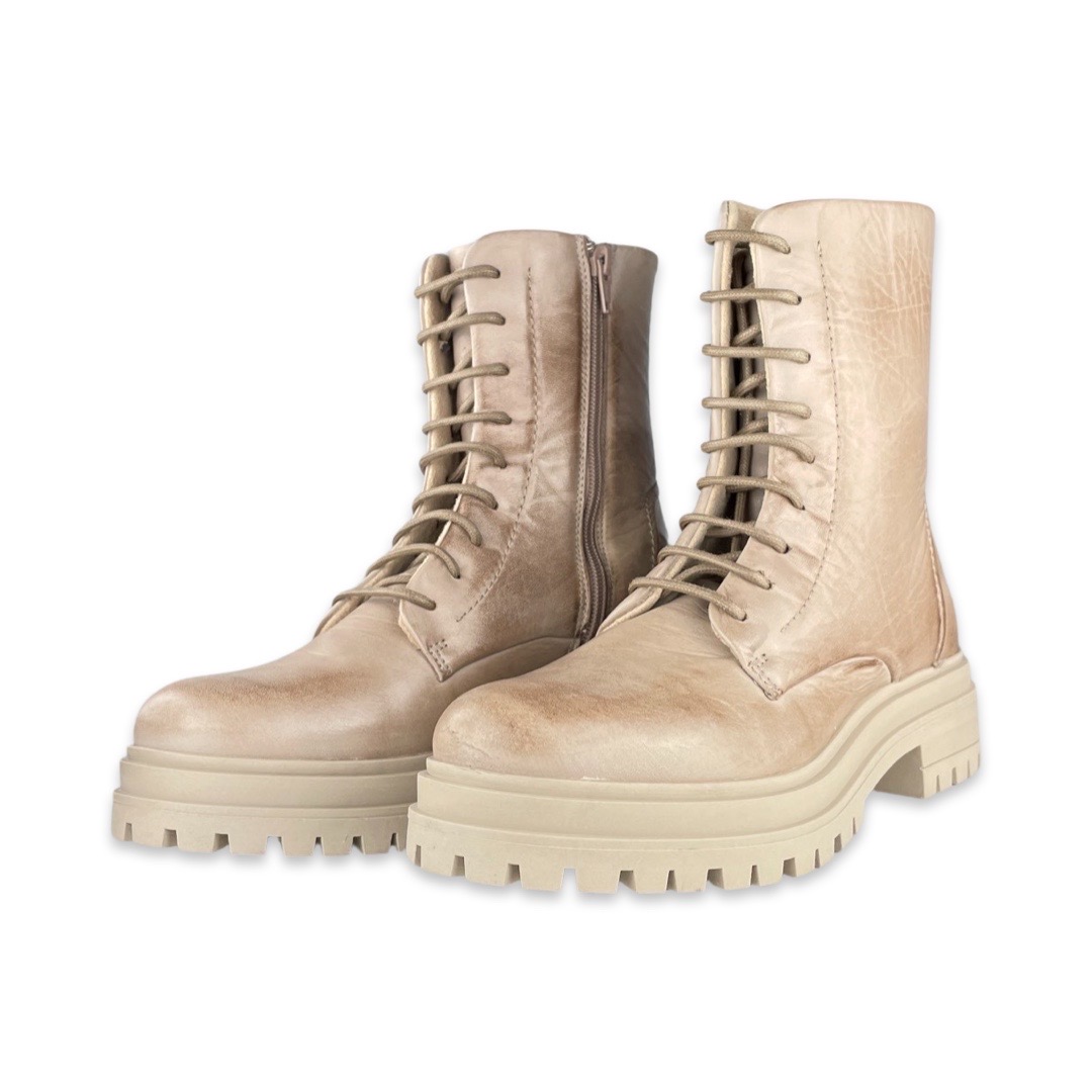 AQA A8448 Boot Beige