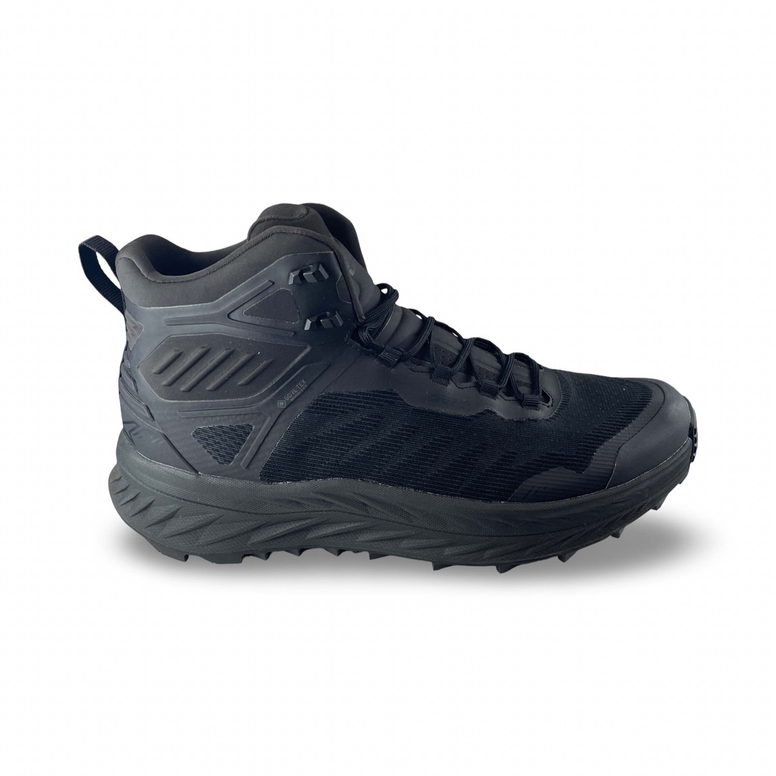 Lowa 311820 Fortux GTX Qc Black/Black