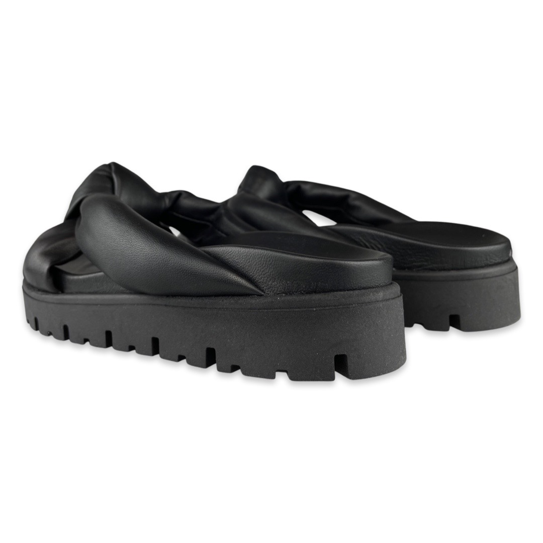 Toral Slipper Noue Negro